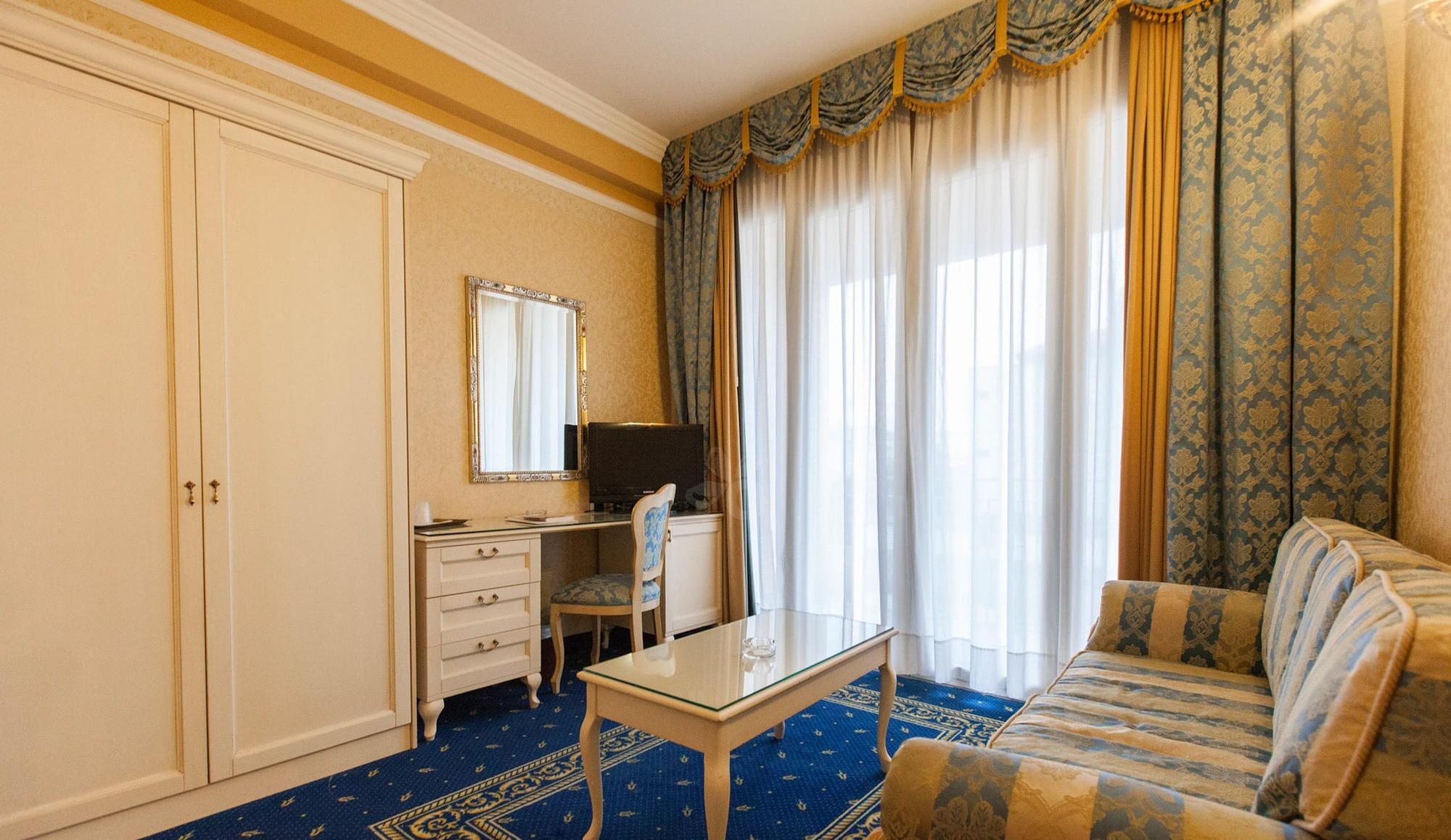 Hotel Terme Helvetia Абано Терме Екстериор снимка